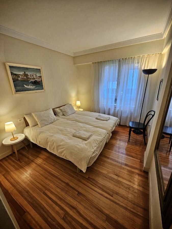 Amplio Piso En La Playa De 135 M2 Con Garaje Lejlighed Zarautz Eksteriør billede